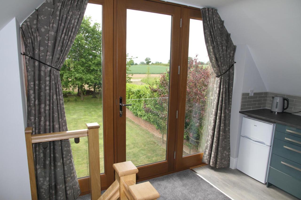 Superb Stokesby Barn Apartment - Norfolk Broads & Norwich Exterior photo